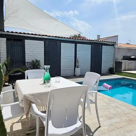 Idealement Placee Villa